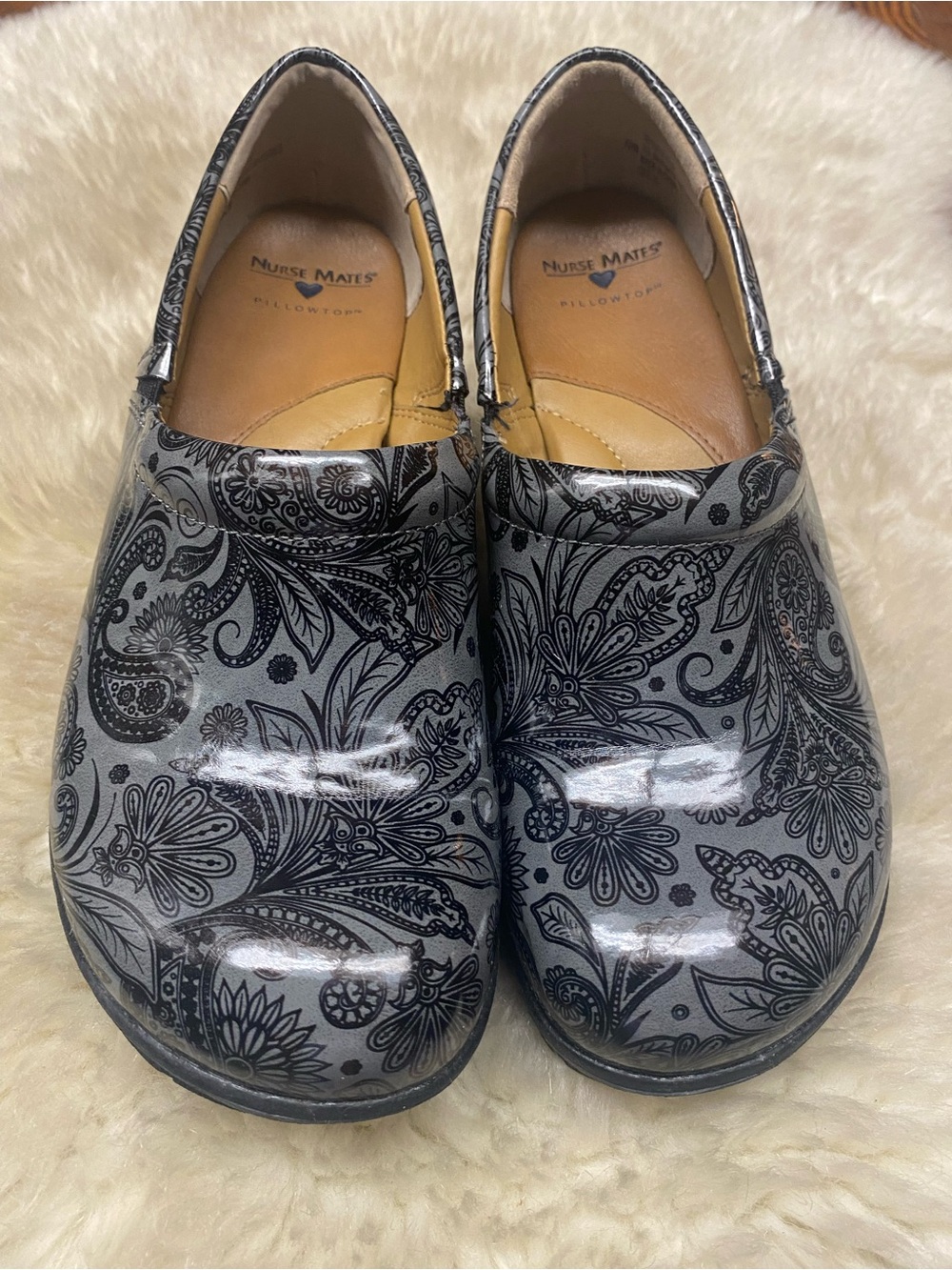 Nurse Mates Bryar Clogs Gray Floral Printed Size 10